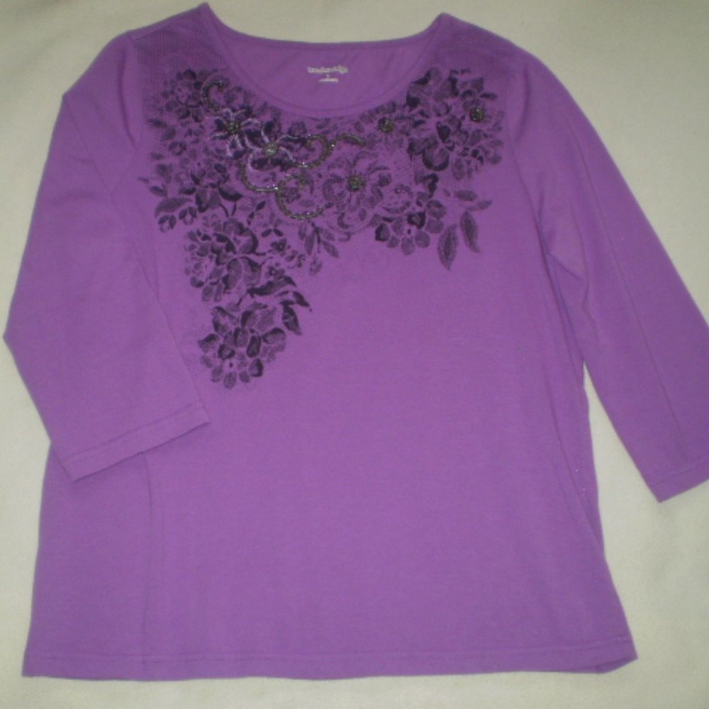 SIZE: LARGE--PURPLE/DESIGN FRONT-KNIT TOP-NWOT